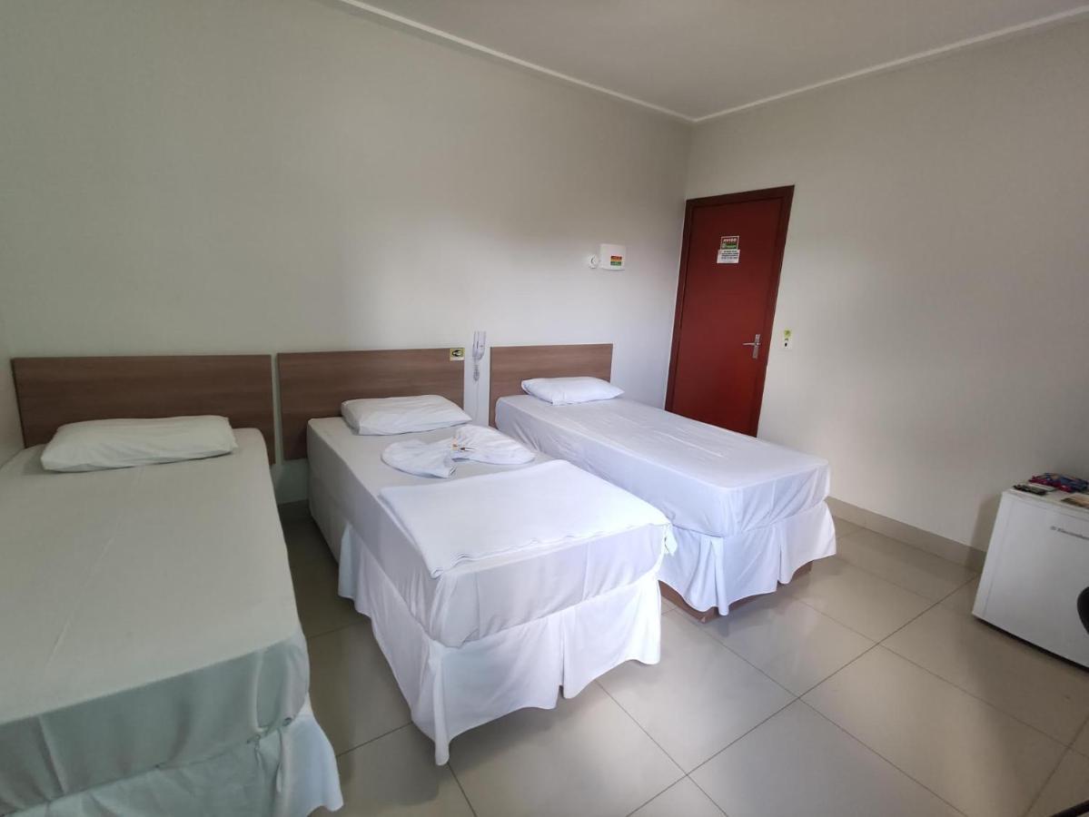 Cemarim Hotel Catalao Bagian luar foto